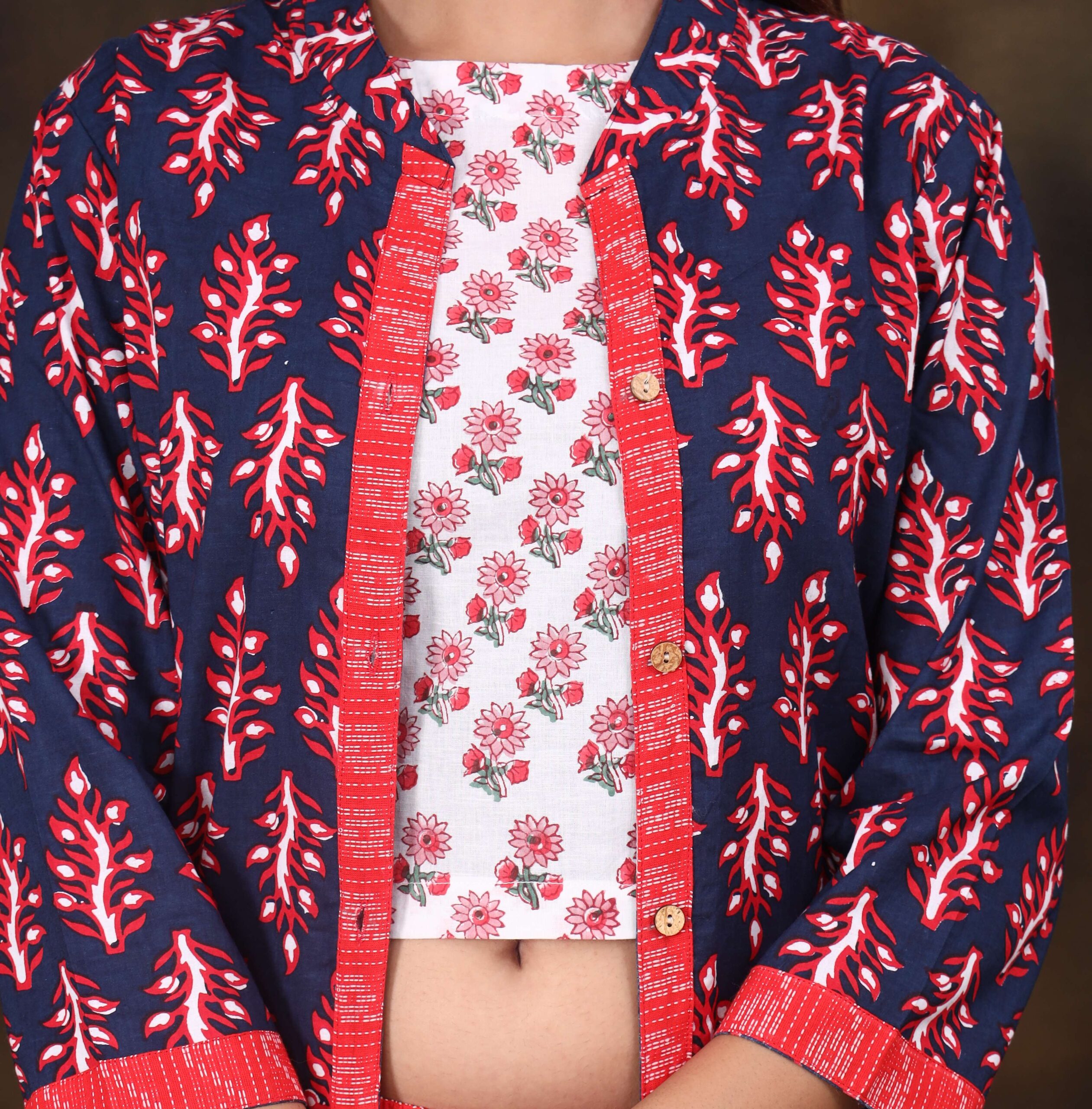 Women's Printed Long Shrug with Crop Top & Zigzag Pant Set